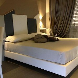 Camera standard con letto king size